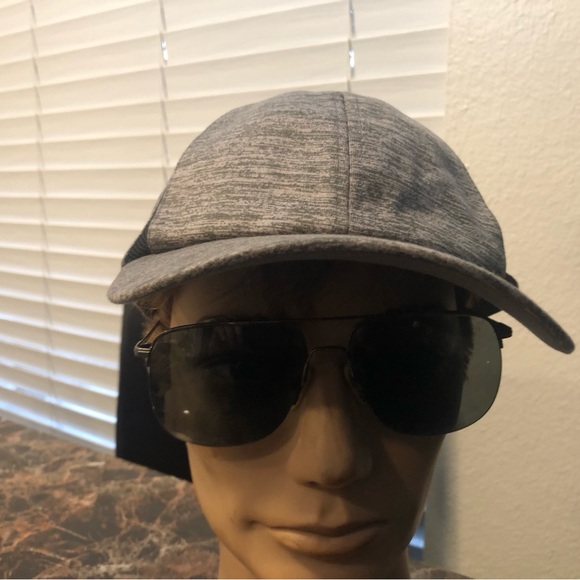 LAYER 8 Women’s Gray Silver Running Lightweight Baseball Hats Size One - Picture 10 of 12
